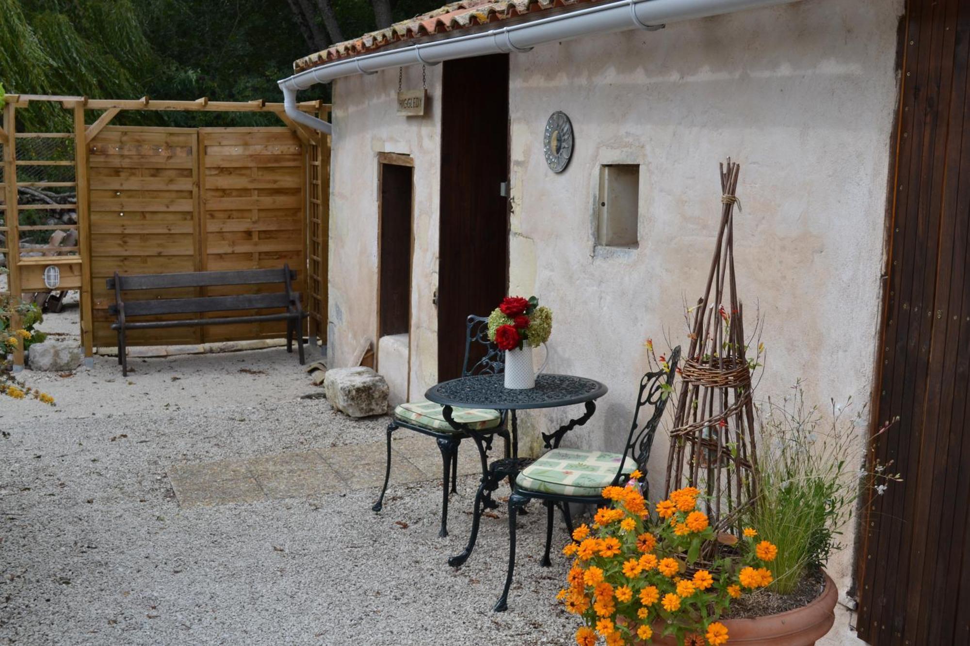 Bed and Breakfast Le Moulin de Lusseau à Chef-Boutonne Chambre photo