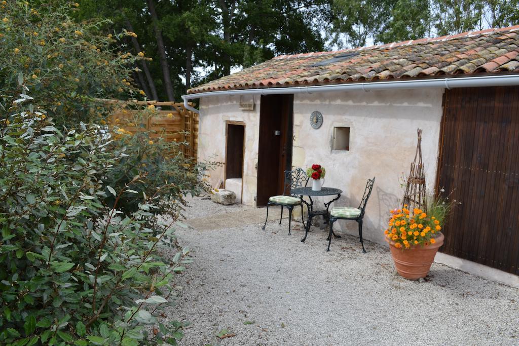 Bed and Breakfast Le Moulin de Lusseau à Chef-Boutonne Chambre photo